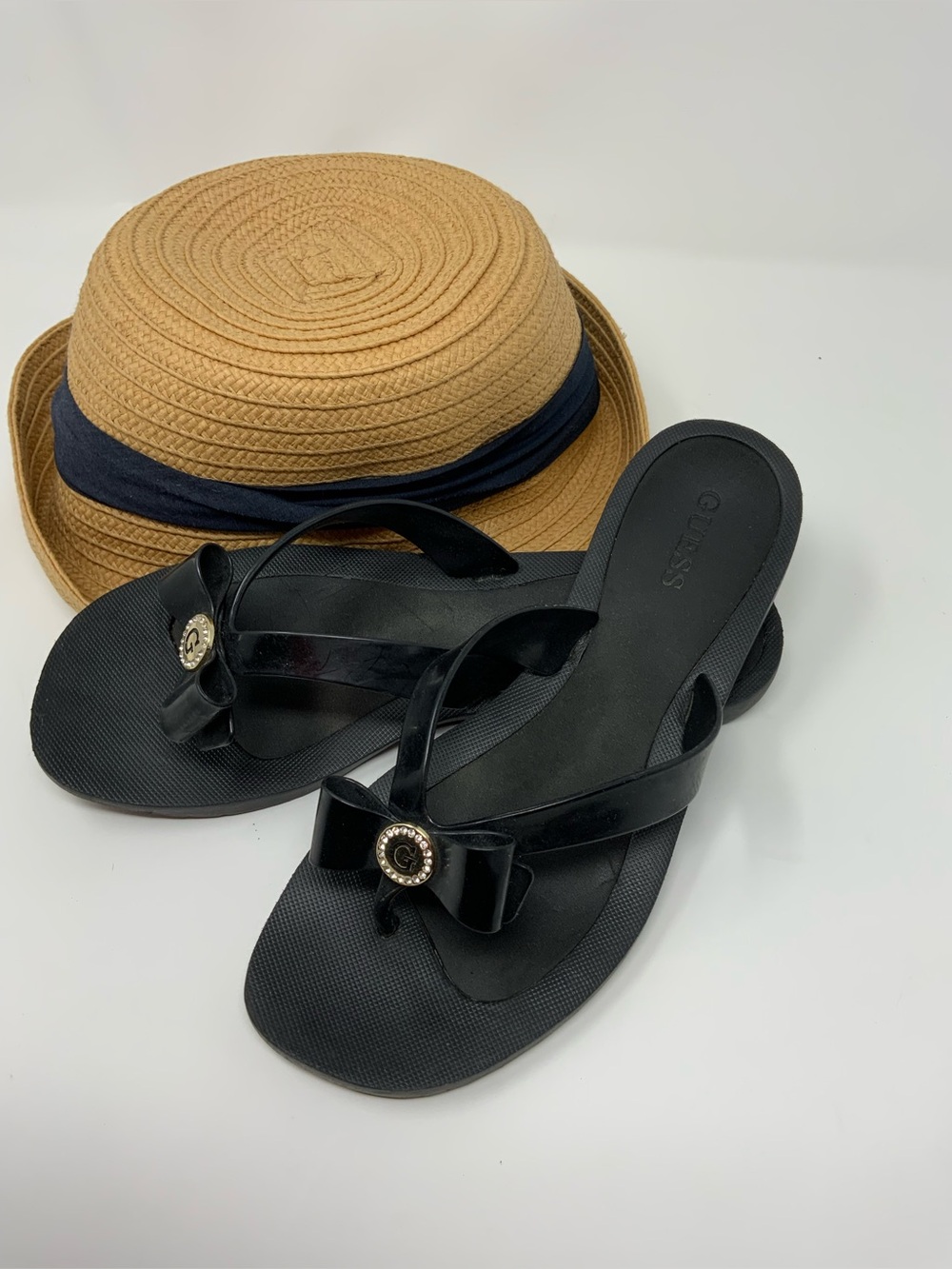 GUESS Black Bow Flip Flop Sandals with Gold Emblem
